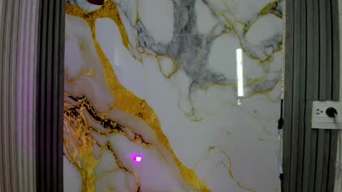 LUCRECIA   NEW ACCOUNT online show from 03/31/26, 05:24