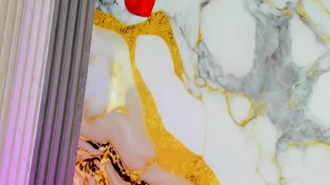 LUCRECIA   NEW ACCOUNT online show from 04/04/26, 05:43