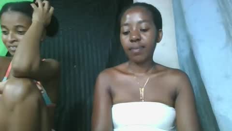 Snapshot of mmerela chatting on 02/26/26, 08:24 mmerela online show from 02/26/26, 08:24