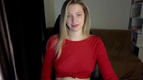 Snapshot of mmm_banana chatting on 12/25/24, 05:58 Lili online show from 12/25/24, 05:58