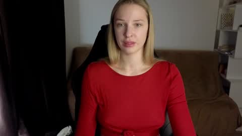 Snapshot of mmm_banana chatting on 01/14/25, 05:23 Lili online show from 01/14/25, 05:23