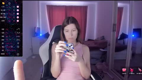 Snapshot of mmm_banana chatting on 02/24/25, 07:44 Lili online show from 02/24/25, 07:44