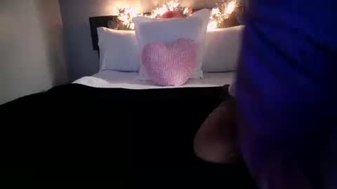 Snapshot of mmmmmwah chatting on 02/01/26, 10:36 Angel online show from 02/01/26, 10:36