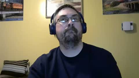 Snapshot of mmr45 chatting on 11/03/25, 04:14 mmr45 online show from 11/03/25, 04:14