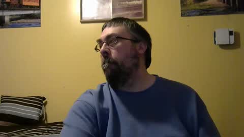 Snapshot of mmr45 chatting on 11/20/25, 05:40 mmr45 online show from 11/20/25, 05:40