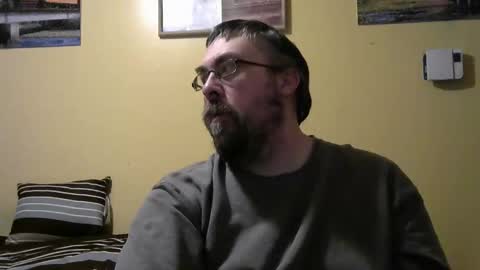 Snapshot of mmr45 chatting on 11/25/25, 05:07 mmr45 online show from 11/25/25, 05:07