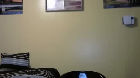 Snapshot of mmr45 chatting on 11/27/25, 06:04 mmr45 online show from 11/27/25, 06:04