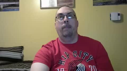 mark online show from 04/10/26, 03:56