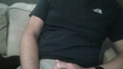 Snapshot of mndaddymn chatting on 04/15/26, 04:14 mndaddymn online show from 04/15/26, 04:14