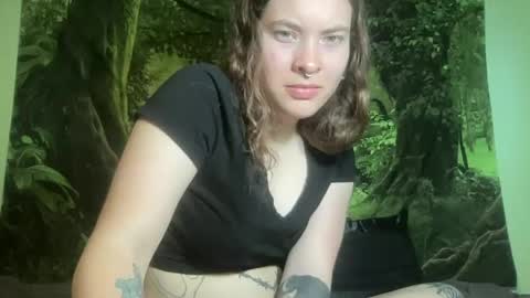 Snapshot of mo0n_goddess chatting on 06/26/26, 03:11 Misty online show from 06/26/26, 03:11