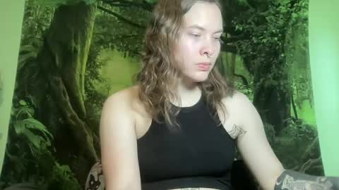 Snapshot of mo0n_goddess chatting on 07/20/26, 01:31 Misty online show from 07/20/26, 01:31