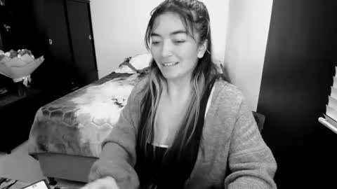 Snapshot of mocca_117 chatting on 02/19/26, 01:18 Sam online show from 02/19/26, 01:18