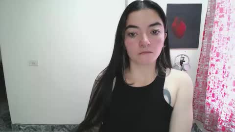 Snapshot of mocca_117 chatting on 05/07/26, 01:05 Sam online show from 05/07/26, 01:05