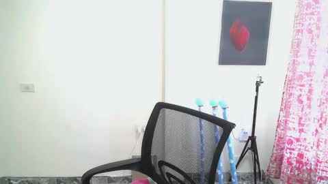 Snapshot of mocca_117 chatting on 05/22/26, 12:11 Sam online show from 05/22/26, 12:11