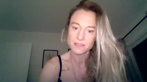 mockingbirds91 online show from 03/26/26, 03:34