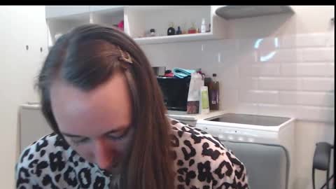 Snapshot of model_10 chatting on 10/16/25, 10:55 Tatiana online show from 10/16/25, 10:55