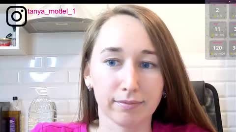 Snapshot of model_10 chatting on 11/06/25, 08:32 Tatiana online show from 11/06/25, 08:32