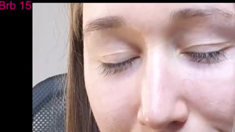 Snapshot of model_10 chatting on 11/30/25, 08:24 Tatiana online show from 11/30/25, 08:24