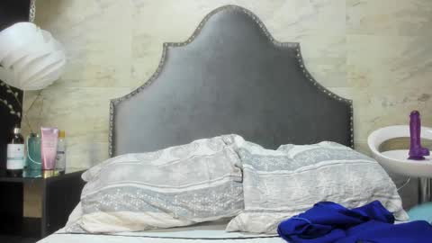 Sophia  online show from 02/06/26, 07:06