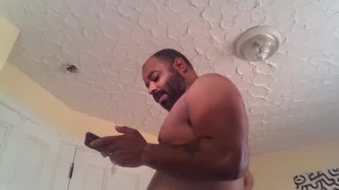 Snapshot of modestguy1084 chatting on 09/28/25, 02:55 modestguy1084 online show from 09/28/25, 02:55