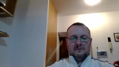 Snapshot of modesto1969 chatting on 01/04/25, 03:18 modesto1969 online show from 01/04/25, 03:18