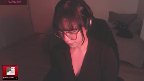 Snapshot of modjo_ chatting on 01/17/26, 04:17 Modjo online show from 01/17/26, 04:17