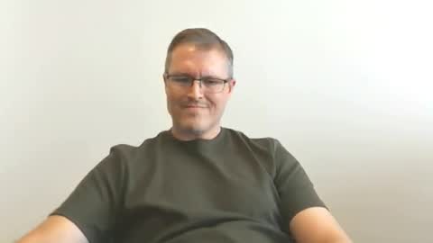 Moe online show from 12/19/25, 05:09