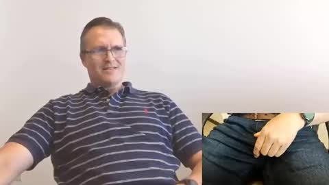 Moe online show from 02/11/26, 06:57