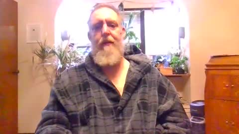 Snapshot of moeblick chatting on 12/05/24, 12:55 moeblick online show from 12/05/24, 12:55