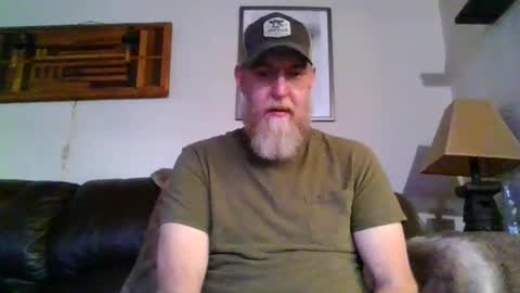Snapshot of moeblick chatting on 12/18/24, 05:21 moeblick online show from 12/18/24, 05:21