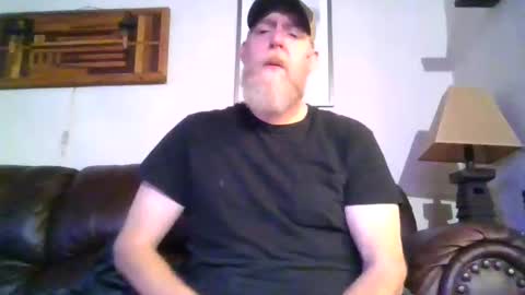 Snapshot of moeblick chatting on 12/30/24, 02:40 moeblick online show from 12/30/24, 02:40