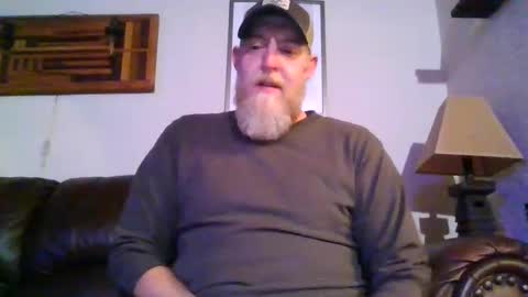 Snapshot of moeblick chatting on 12/31/24, 01:04 moeblick online show from 12/31/24, 01:04