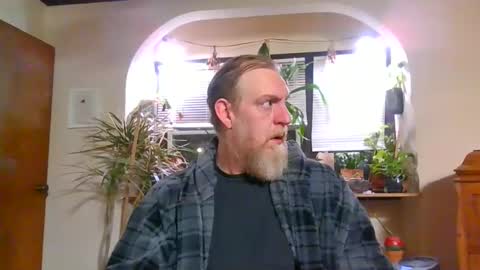 Snapshot of moeblick chatting on 01/27/25, 11:54 moeblick online show from 01/27/25, 11:54