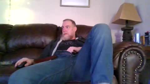 Snapshot of moeblick chatting on 02/07/25, 10:52 moeblick online show from 02/07/25, 10:52