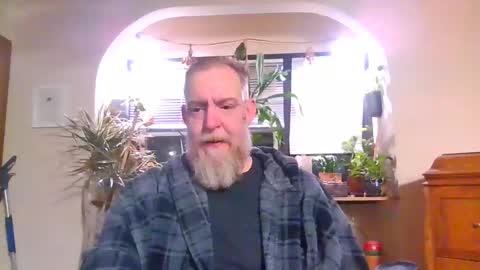Snapshot of moeblick chatting on 02/13/25, 12:21 moeblick online show from 02/13/25, 12:21