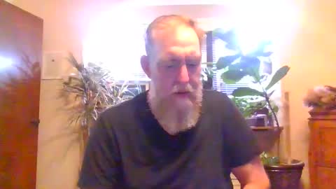 Snapshot of moeblick chatting on 09/29/25, 11:48 moeblick online show from 09/29/25, 11:48