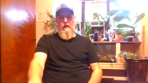 Snapshot of moeblick chatting on 10/02/25, 11:28 moeblick online show from 10/02/25, 11:28