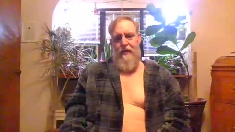 Snapshot of moeblick chatting on 10/29/25, 11:34 moeblick online show from 10/29/25, 11:34