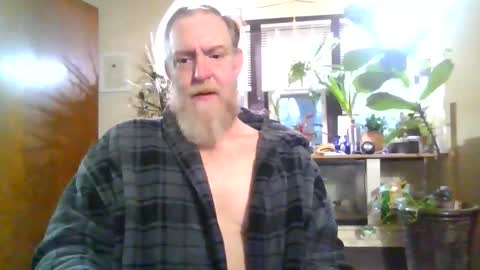 Snapshot of moeblick chatting on 11/26/25, 01:12 moeblick online show from 11/26/25, 01:12