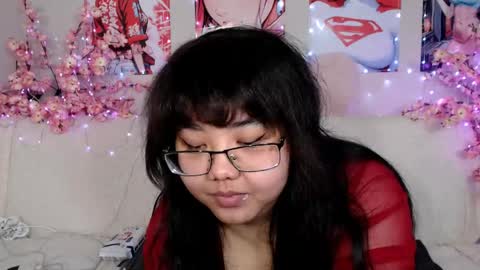 Snapshot of moertomlly chatting on 05/13/26, 05:05 Molly online show from 05/13/26, 05:05