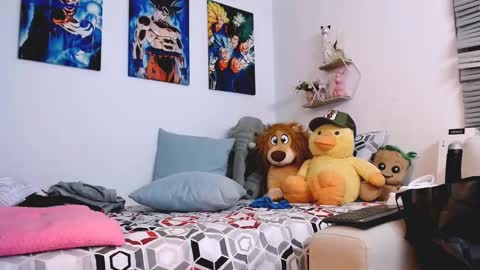 Snapshot of moises_paez chatting on 01/07/25, 05:01 Moises Paez online show from 01/07/25, 05:01