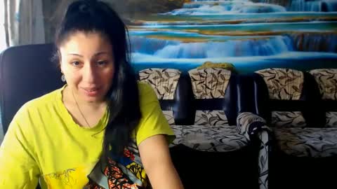 Snapshot of moistmady chatting on 02/24/25, 09:00 moistmady online show from 02/24/25, 09:00