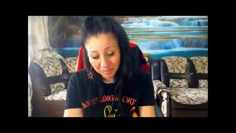 Snapshot of moistmady chatting on 05/22/26, 10:10 moistmady online show from 05/22/26, 10:10