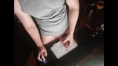 Snapshot of moisturizer777 chatting on 01/08/25, 02:25 moisturizer777 online show from 01/08/25, 02:25