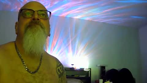 Snapshot of mojoe420 chatting on 11/09/25, 04:22 mojoe420 online show from 11/09/25, 04:22