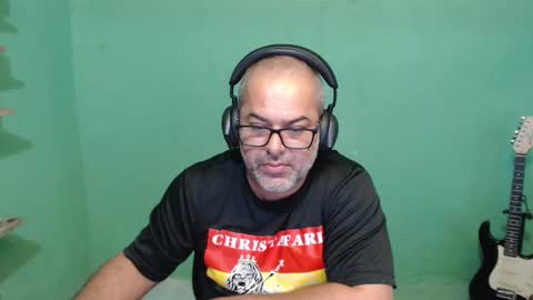 Snapshot of mokkaccmm chatting on 12/17/24, 03:50 Mokkaf online show from 12/17/24, 03:50