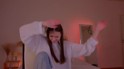 Snapshot of mol1y_kitten chatting on 12/07/24, 12:19 Molly online show from 12/07/24, 12:19