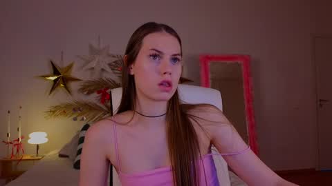 Snapshot of mol1y_kitten chatting on 01/10/25, 07:32 Molly online show from 01/10/25, 07:32