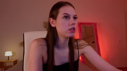 Snapshot of mol1y_kitten chatting on 02/10/25, 12:30 Molly online show from 02/10/25, 12:30