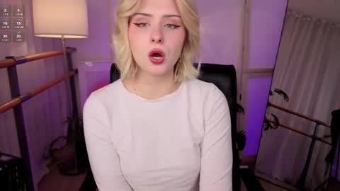 Molly online show from 02/20/26, 03:34